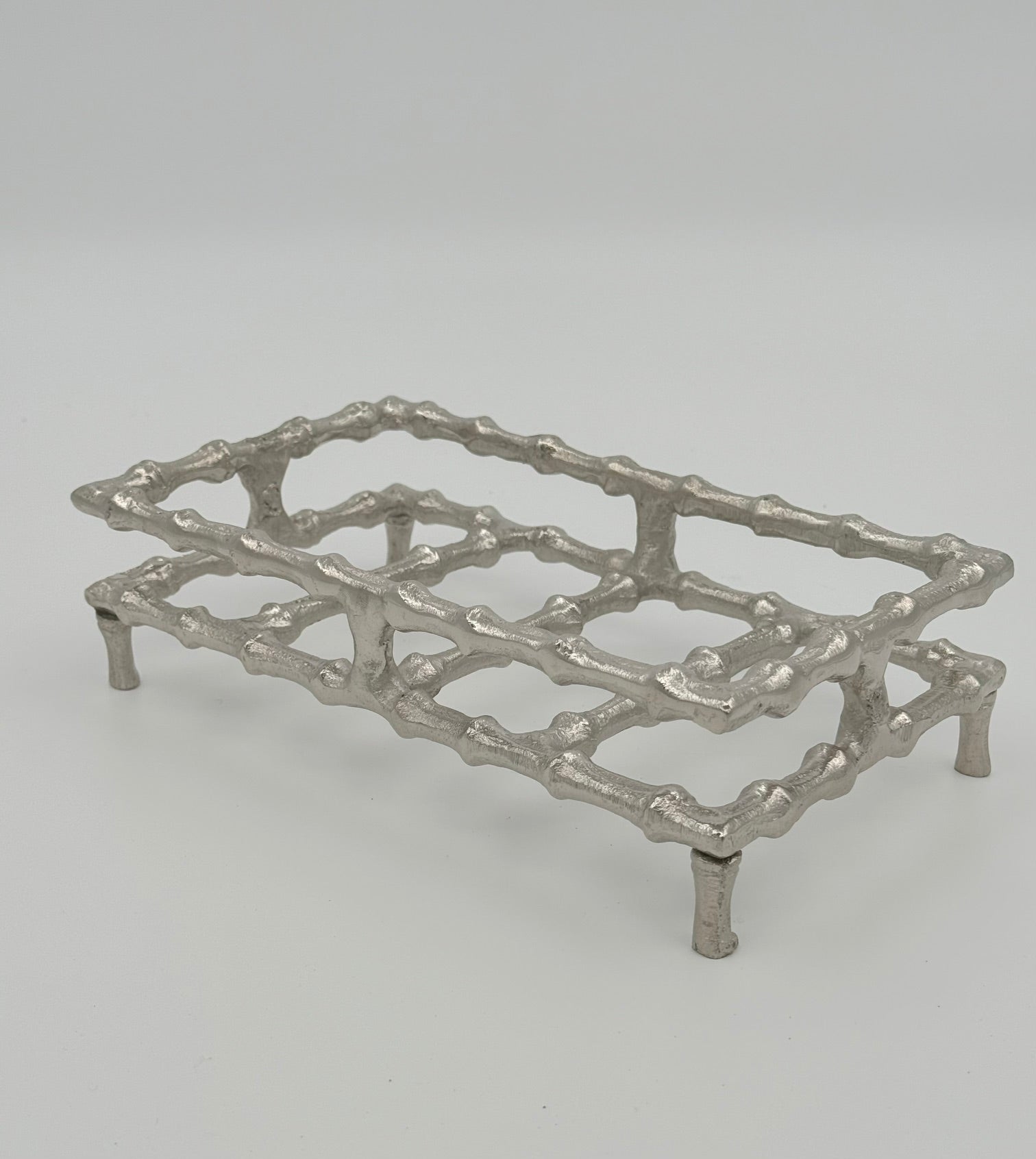 Bamboo-Style Napkin Holder in Gold or Nickel – Set of 20 Chinoiserie printed airlaid paper napkins included